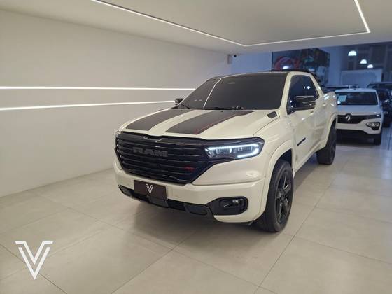 RAM RAMPAGE 2.0 HURRICANE 4 TURBO GASOLINA R/T 4X4 AUTOMÁTICO